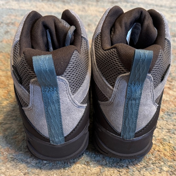 NWT Merrell Deverta 2 Mid Waterproof Falcon Trooper
Hiking Boots Women’s 9 - Picture 5 of 9